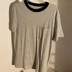 Thin Striped black & white t-shirt